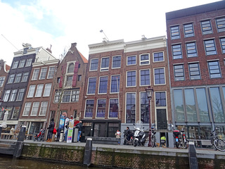 9-002-0323.jpg