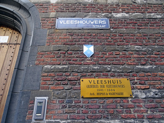 9-004-1043.jpg